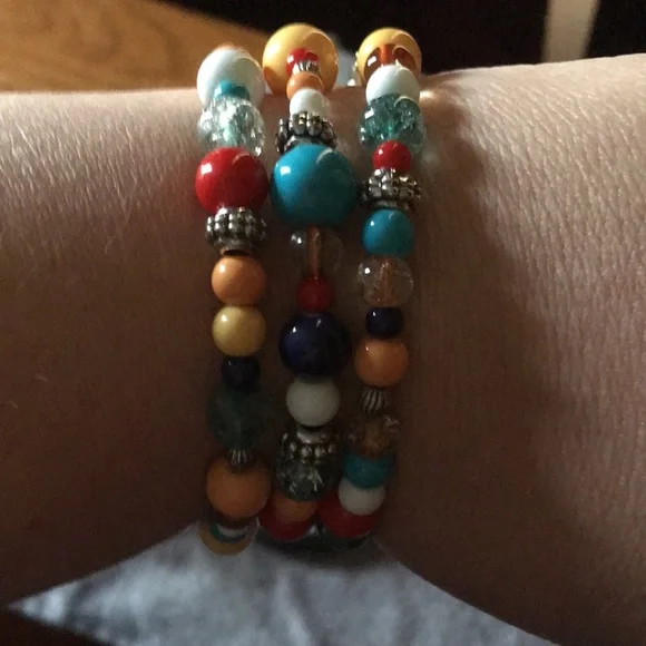 🌟Chunky and Funky Colorful Beaded Memory Wire Wrap Bracelet Artisan Glass - Picture 3 of 5